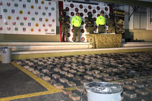 Capturan 3 sujetos por narcotráfico e incautan media tonelada de cocaína