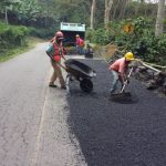 Concluyó reparcheo de la vía de acceso al sector urbano de Acevedo