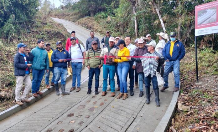 Culminó proyecto de pavimentación en zona rural de La Argentina