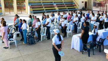 Asistentes a la socialización del programa de salud mental, realizado en Barrancas.