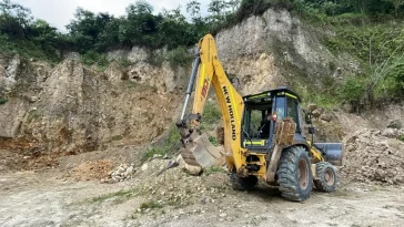 En Pandi: CAR detiene explotación en recebera ubicada en zona de protección