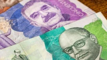 Pesos colombianos