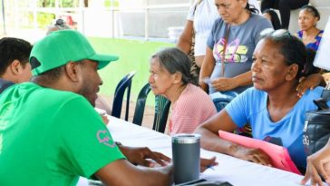 Jornada de atención en medicina especializada con actividades lúdico-recreativas, fue llevada a cabo en instalaciones del parque Romero Gámez y Redondo de Barrancas.