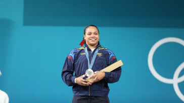 La pesista antioqueña cumplirá uno de sus más grandes sueños. Foto: Comité Olímpico Colombiano.