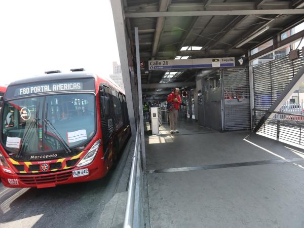 Estación de TransMilenio, calle 26