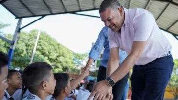 Alcalde de Riohacha promueve sentido de pertenencia en Instituciones Educativas