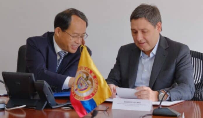 Colombia y China firman Memorando de Entendimiento para impulsar el sector TIC en el país