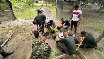 El SENA certificó en producción de bioabonos a soldados de la Décima Primera Brigada del Ejército Nacional