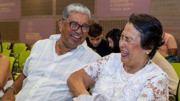 Emoción y orgullo: 41 años después, graduados de Licenciatura en Biología y Química de Unimagdalena se reencontraron