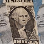 Dólar y peso colombiano