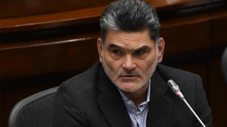 Gregorio Eljach renunció a la secretaría del Senado tras ser respaldado por mayorías del Senado en puja por Procuraduría