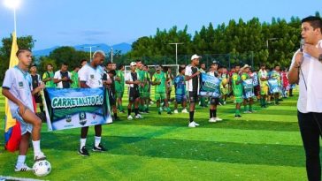 Alcalde Vicente Berardinelli, en la inauguración de los juegos deportivos.