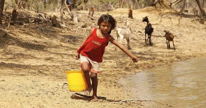 Un fondo del agua para que los niños wayuu dejen de estar buscando agua en jagueyes.