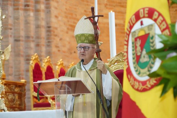 La celebración de los 161 años de Pereira, inició con el Homenaje a los Fundadores