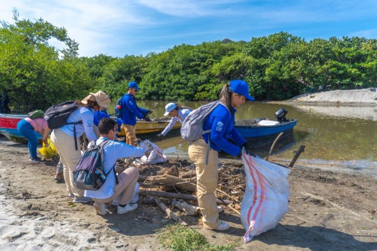 Más de 500 personas se dieron cita en la gran jornada de limpieza ‘Playaton’