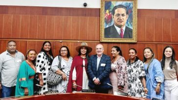 Delegación de la Alta Guajira estuvo en el Senado de la República; quienes valoraron la importancia de ser parte activa en la toma de decisiones sobre el proyecto.