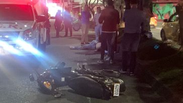 Un motociclista se estrelló contra un árbol en el Triángulo