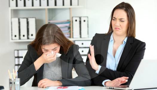 ¡No lo hagas! Ir al trabajo enfermo provoca pérdidas millonarias a la empresa