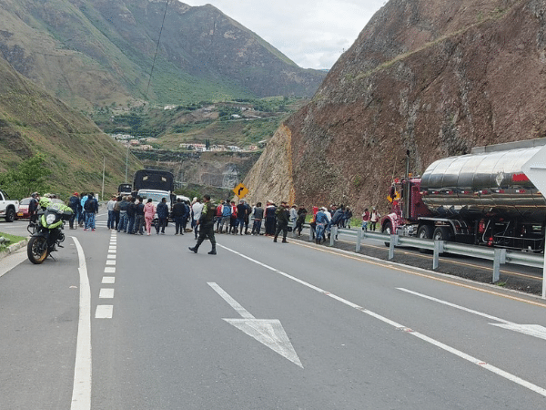 Bloqueo en la Vía Panamericana por Protesta de Productores de Cebolla al sur de Nariño