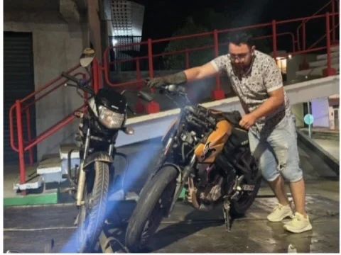 Impactante accidente de motocicletas en Girardot: Un giro prohibido desencadena tragedia