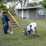 Internas de La Badea aportan a la limpieza de Dosquebradas