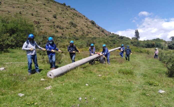 Nuevo proyecto de electrificación rural en Saladoblanco 