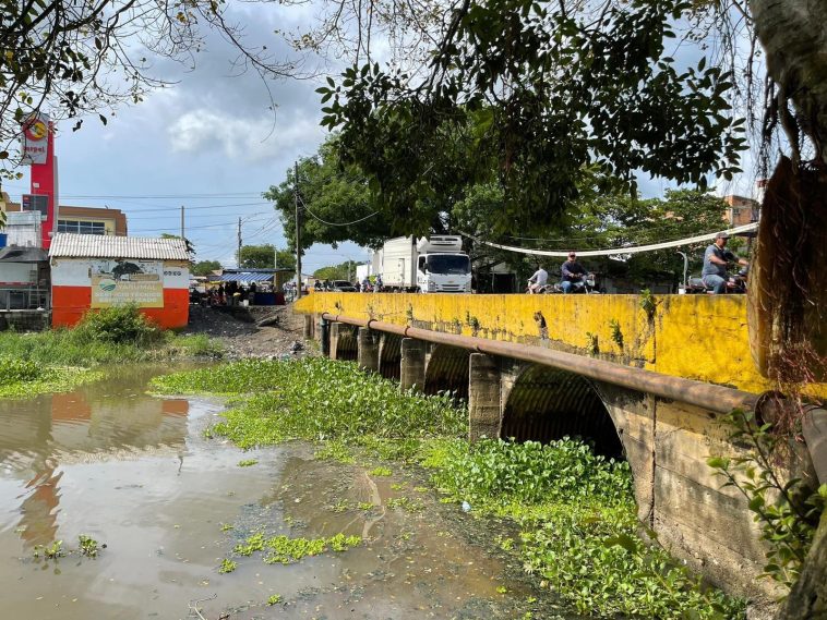 Restringen tráfico pesado por el puente de la Avenida Bicentenario