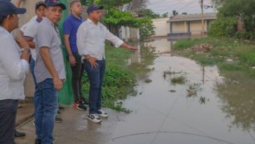 Tras fuertes lluvias en Riohacha, alcalde examina daños