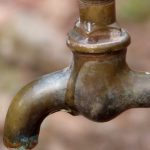 Varios sectores de Belalcázar y Anserma están sin agua por daños en una tubería