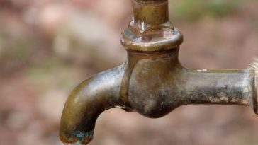 Varios sectores de Belalcázar y Anserma están sin agua por daños en una tubería