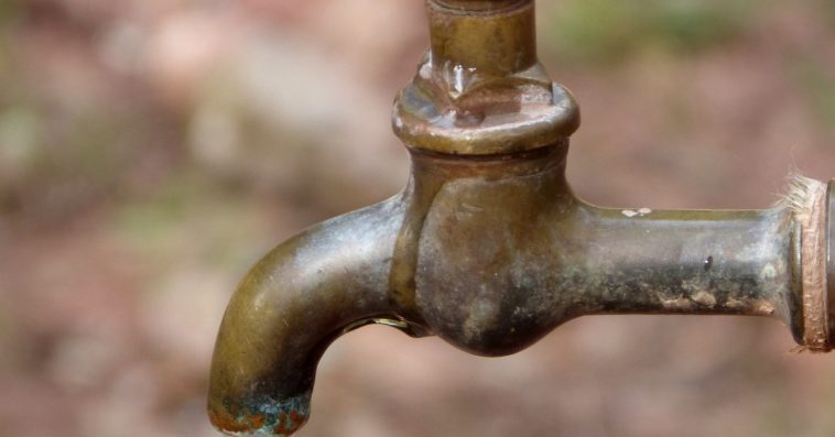 Varios sectores de Belalcázar y Anserma están sin agua por daños en una tubería