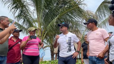 Con caseteros integrados al proyecto,  alcalde Char realiza nueva inspección de obras en Puerto Mocho