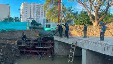 En 65% avanza construcción de los puentes en Monteverde