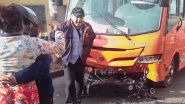 Falleció menor motociclista tras colisionar contra un bus de servicio público en Pasto