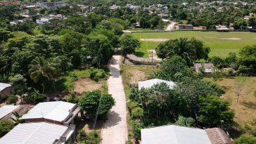 Los Corrales en Purísima cuenta con calle pavimentada