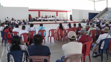 Durante la mesa, las autoridades indígenas hicieron énfasis en la necesidad de garantizar el transporte escolar oportuno y adecuado.