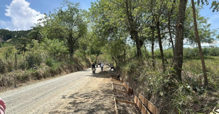 Pavimentación del tramo vial Arma – La Pintada en Aguadas finalizará en el primer trimestre de 2025