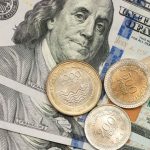 Precio del dólar en Colombia arranca la semana al alza pero por debajo de $4.400