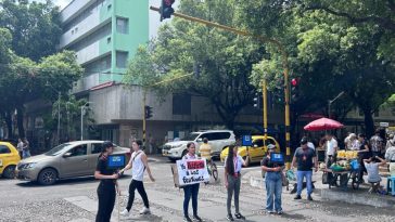 ALCALDÍA DE CÚCUTA FORTALECE LA SEGURIDAD VIAL CON CAMPAÑAS DE SENSIBILIZACIÓN PARA PEATONES