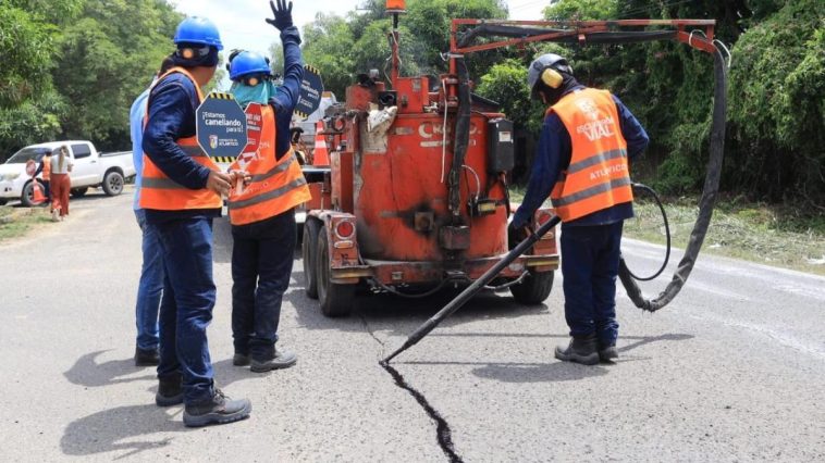 Atlántico invierte $ 19.000 millones en la renovación vías estratégicas