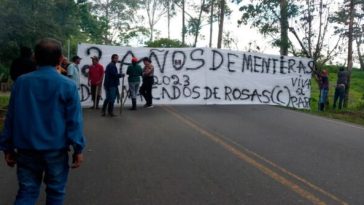 Bloqueo en la vía Panamericana: damnificados de Rosas exigen soluciones tras dos años de espera