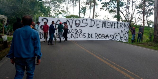 Bloqueo en la vía Panamericana: damnificados de Rosas exigen soluciones tras dos años de espera