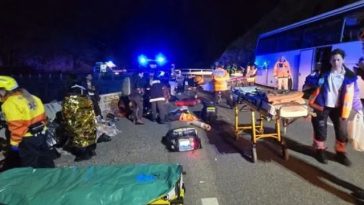 Bus que transportaba colombianos se accidentó en Francia: hay 2 muertos y más de 30 heridos En la tarde de este domingo se registró un grave accidente en límites entre Francia y España, el cual dejó 2 colombianos muertos y más de 30 heridos