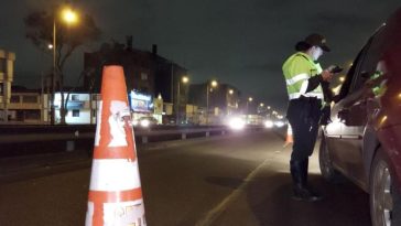 Carro con cinco ocupantes rodó por un abismo en la vía Manizales - Bogotá en la noche de este miércoles, 18 de diciembre