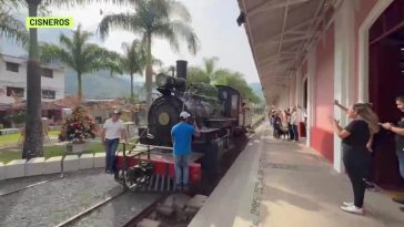 Cisneros enciende la locomotora #8: ¡El regreso del tren histórico!