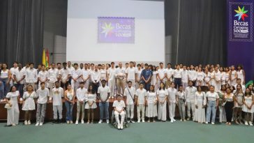 Distrito de Cartagena entregó 2.652 becas a jóvenes para educación superior en 2024