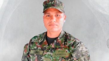 Soldado profesional Romín Lozano Tapiero