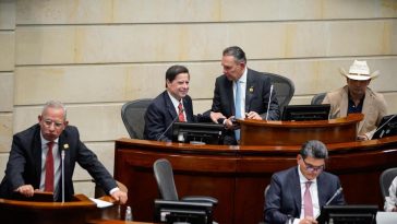 El Congreso y la Casa de Nariño cierran el año en plena 'guerra fría'