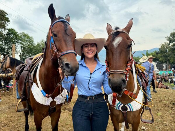 El Desfile a Caballo en Dosquebradas se vivió masivamente y a plenitud