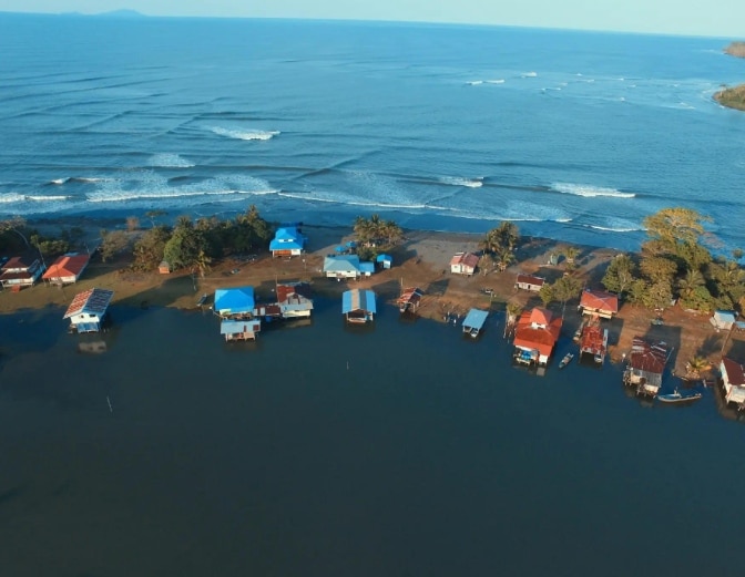 El curioso ‘pueblo vikingo de Colombia’_ ubicado en el Pacífico, pero reinan los ojos azules y la pi (5)